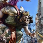 A festa valenciana das Fallas: tradição, sátira e arte